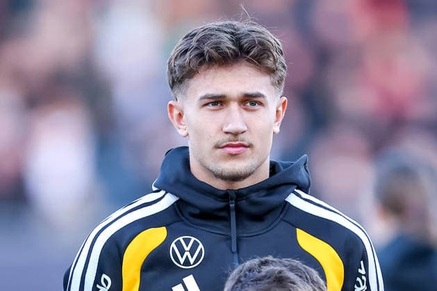 27.03.2026, Fußball, Länderspiel U21, U 21 Deutschland - Nordirland, Qualifikation Under 21 European Championship, EM, Europameisterschaft 2027, Eintracht-Stadion Braunschweig, Saison 2025 2026: Tom Bischof (Germany U21 6) DFB regulations prohibit any use of photographs as image sequences and or quasi-video. Niedersachsen Deutschland