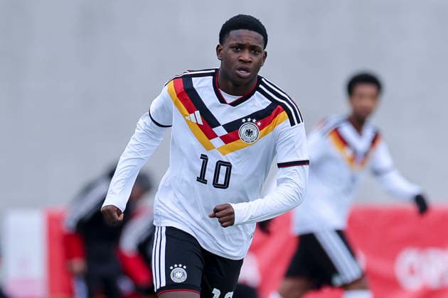 Jeremiah Dennit Mensah (Germany) schaut, European Under-19 Championship 2027 Round 1, Germany v Israel, Sportschule am 28. March 2026 in Lindabrunn, Oesterreich. (Foto von Marco Steinbrenner DeFodi Images) Jeremiah Dennit Mensah (Germany) looks on, European Under-19 Championship 2027 Round 1, Germany v Israel, Sportschule, March 28, 2026 in Lindabrunn, Austria. (Photo by Marco Steinbrenner DeFodi Images) - *** Jeremiah Dennit Mensah Germany looks on, European Under 19 Championship 2027 Round 1, Germany v Israel, Sportschule on March 28, 2026 in Lindabrunn, Austria Photo by Marco Steinbrenner DeFodi Images Jeremiah Dennit Mensah Germany looks on, European Under 19 Championship 2027 Round 1, Germany v Israel, Sportschule, March 28, 2026 in Lindabrunn, Austria Photo by Marco Steinbrenner DeFodi Images