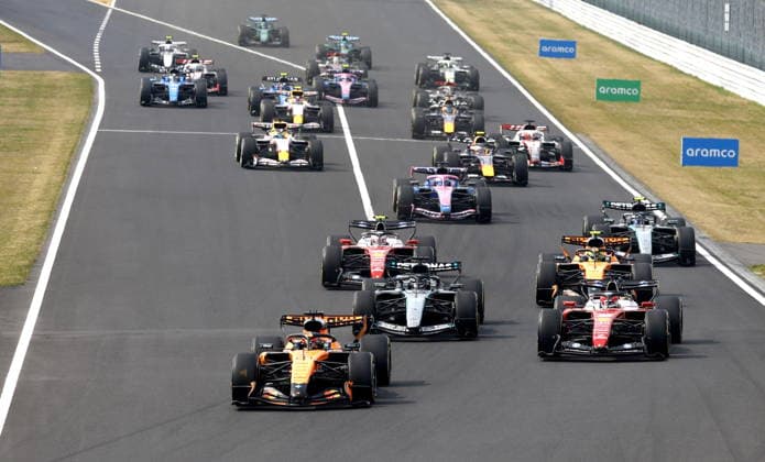 Formula One Japanese Grand Prix - Race McLaren driver Oscar Piastri (front) of Australia seizes the lead after the start of the Formula 1 Japanese Grand Prix at the Suzuka International Racing Course racetrack in Suzuka, Japan, 29 March 2026. SUZUKA Japan  Copyright: xFRANCKxROBICHONx