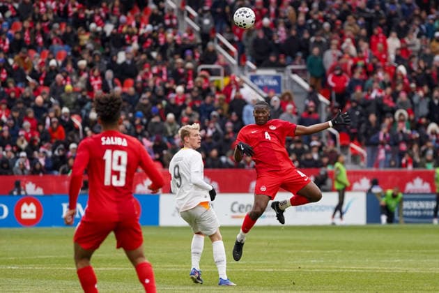 Canada v Iceland - International Friendly, Länderspiel, Nationalmannschaft Match Kamal Miller 4 of Canada and Orri Oskarsson 9 of Iceland battle for the ball during the International Friendly match between Canada and Iceland at BMO Filed. on March 28, 2026 in Toronto, Ontario. (Photo by Leonardo Ramirez Eyepix Group) Copyright: xLeonardoxRamirezx xEyepixxGroupx LR28032025-00380