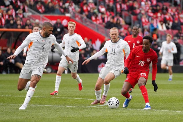 Canada v Iceland - International Friendly, Länderspiel, Nationalmannschaft Match Ali Ahmed 20 of Canada and Victor Palsson 4 of Iceland battle for the ball during the International Friendly match between Canada and Iceland at BMO Filed. on March 28, 2026 in Toronto, Ontario. (Photo by Leonardo Ramirez Eyepix Group) Copyright: xLeonardoxRamirezx xEyepixxGroupx LR28032025-09995