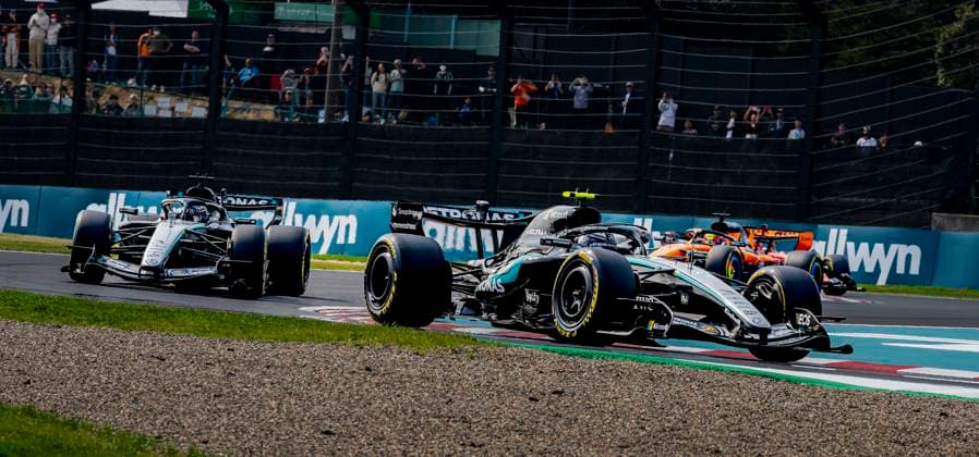 SUZUKA - Formula 1 driver Kimi Antonelli of Mercedes AMG-Petronas Formula One Team during the Formula 1 Japan Suzuka race at the Suzuka Formula 1 circuit on March 29, 2025 in Suzuka, Japan. (Photo by DeFodi Images) -