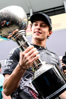 Formula 1 Aramco Japanese Grand Prix 2026 Kohei HIROTA OVERTAKE MAXPPP - Suzuka 29 03 2026 12 ANTONELLI Kimi (ita), Mercedes-AMG PETRONAS Formula One Team, portrait at the Formula 1 Aramco Japanese Grand Prix 2026, the 3rd round of the 2026 FIA Formula 1 World Championship, WM, Weltmeisterschaft at the Suzuka Circuit in Suzuka, Japan, from 26 to 29 March 2026 Suzuka Suzuka Circuit Japan  Copyright: xOVERTAKE MAXPPPxKoheixHIROTAx OVT202603298185 OVT202603298185