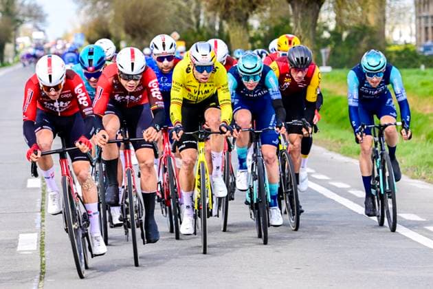 In Flanders Fields From Middelkerke to Wevelgem 2026 Cycling Race WEVELGEM, BELGIUM - MARCH 29 : De Lie Arnaud (BEL) of Lotto Intermarche, VAN AERT Wout of Team Visma Lease a Bike in action during the 88th edition of In Flanders Fields From Middelkerke to Wevelgem an UCI World Tour 1.UWT one day cycling road race for Men Elite of 240 km with start in Middelkerke and finish in Wevelgem on March 29, 2026 in Wevelgem, Belgium, 29 03 2026 ( Motordriver Guy De Vuyst - Wevelgem Belgium  Copyright: xJanxDexMeuleneirx