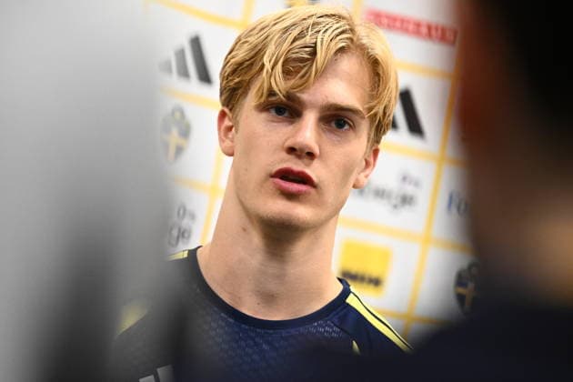 STOCKHOLM 20260329 Lucas Bergvall at a press conference, PK, Pressekonferenz after Sunday s training with the national football team at Strawberry Arena ahead of the playoff final against Poland. STOCKHOLM SWEDEN x10090x