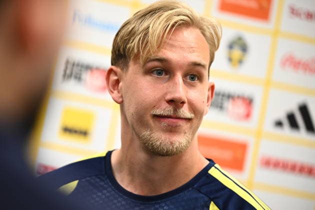 STOCKHOLM, SWEDEN 20260329 Herman Johansson at a press conference, PK, Pressekonferenz after Sunday s training with the national football team at Strawberry Arena ahead of the playoff final against Poland. STOCKHOLM SWEDEN x10090x