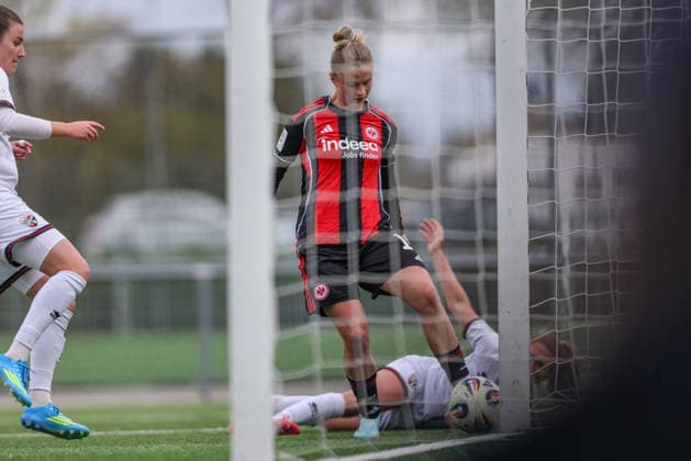 GER, Frankfurt, Eintracht Frankfurt II vs FC Ingolstadt, 2. Frauen Bundesliga, Fussball, DFB, Spielzeit 2025 2026, Stadion am Brentanobad, 21. Spieltag im Bild: Marie Kleemann (Eintracht Frankfurt 17) erzielt das 1:0, Tor DFB DFL REGULATIONS PROHIBIT ANY USE OF PHOTOGRAPHS AS IMAGE SEQUENCES AND OR QUASI-VIDEO, 29.03.2026 Copyright: HMBxMedia HendrikxHamelau