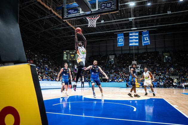 29.03.2026, xhfmx, Basketball easyCredit BBL Bundesliga, Frankfurt Skyliners - Rostock Seawolves Kassim Nicholson (Rostock Seawolves) mit einem Dunk (DFL DFB REGULATIONS PROHIBIT ANY USE OF PHOTOGRAPHS as IMAGE SEQUENCES and or QUASI-VIDEO) Frankfurt am Main