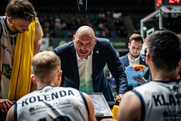 29.03.2026, xhfmx, Basketball easyCredit BBL Bundesliga, Frankfurt Skyliners - Rostock Seawolves PrzemysÅ‚aw Frasunkiewicz (Trainer Rostock Seawolves) (DFL DFB REGULATIONS PROHIBIT ANY USE OF PHOTOGRAPHS as IMAGE SEQUENCES and or QUASI-VIDEO) Frankfurt am Main
