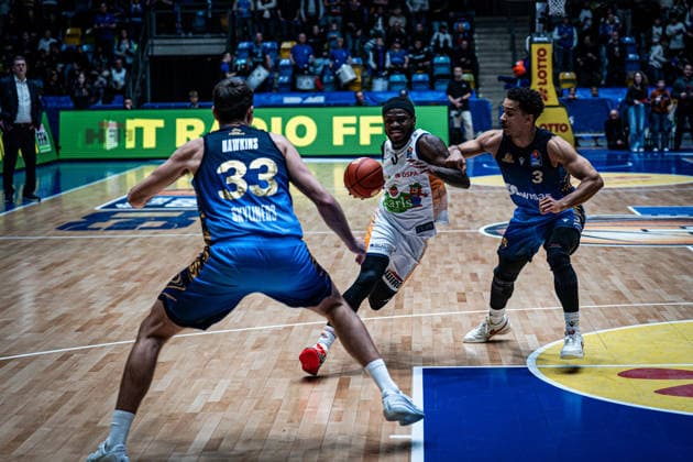 29.03.2026, xhfmx, Basketball easyCredit BBL Bundesliga, Frankfurt Skyliners - Rostock Seawolves v.l. Ryan Hawkins (Skyliners Frankfurt), TJ Crockett Jr. (Rostock Seawolves), Garai Zeeb (Skyliners Frankfurt) (DFL DFB REGULATIONS PROHIBIT ANY USE OF PHOTOGRAPHS as IMAGE SEQUENCES and or QUASI-VIDEO) Frankfurt am Main