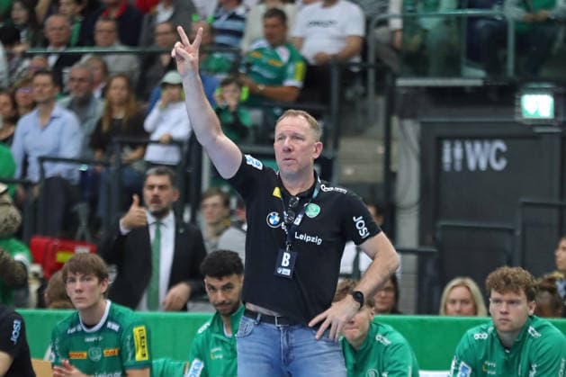 Handball DAIKIN HBL, SC DHfK Leipzig - ThSV Eisenach; 29.03.2026 Cheftrainer Frank Carstens (SC DHfK Leipzig). Handball, DAIKIN HBL, 1. Bundesliga, Saison 2025 2026, 26. Spieltag: SC DHfK Leipzig vs. ThSV Eisenach am 29.03.2026 in der Quarterback Immobilien Arena Leipzig. Copyright: xBEAUTIFULxSPORTS JanxKaeferx