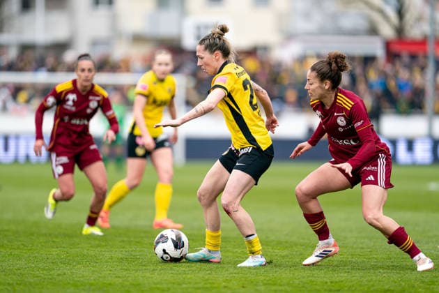Switzerland: AXA Womens Cup Final 2025 26, BSC YB Frauen vs Servette FC Chenois Feminin - Schutzenwiese, Winterthur: Elodie Nakkach (66 Servette FC Chenois Feminin), right, and Lisa Josten (24 Young Boys), left, in action. Winterthur Winterthur Switzerland, March 29th 2026 Winterthur Switzerland Copyright: xPriscilaxBütlerx xSteinsiek.chx