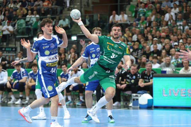 Handball DAIKIN HBL, SC DHfK Leipzig - ThSV Eisenach; 29.03.2026 Luka Rogan (33, SC DHfK Leipzig) fliegt zum Wurf. Handball, DAIKIN HBL, 1. Bundesliga, Saison 2025 2026, 26. Spieltag: SC DHfK Leipzig vs. ThSV Eisenach am 29.03.2026 in der Quarterback Immobilien Arena Leipzig. Copyright: xBEAUTIFULxSPORTS JanxKaeferx