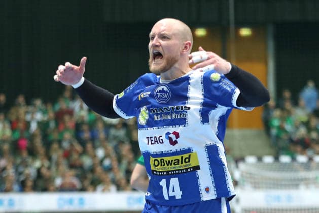 Handball DAIKIN HBL, SC DHfK Leipzig - ThSV Eisenach; 29.03.2026 Peter Walz (14, ThSV Eisenach) peitscht das Publikum an, Emotionen. Handball, DAIKIN HBL, 1. Bundesliga, Saison 2025 2026, 26. Spieltag: SC DHfK Leipzig vs. ThSV Eisenach am 29.03.2026 in der Quarterback Immobilien Arena Leipzig. Copyright: xBEAUTIFULxSPORTS JanxKaeferx