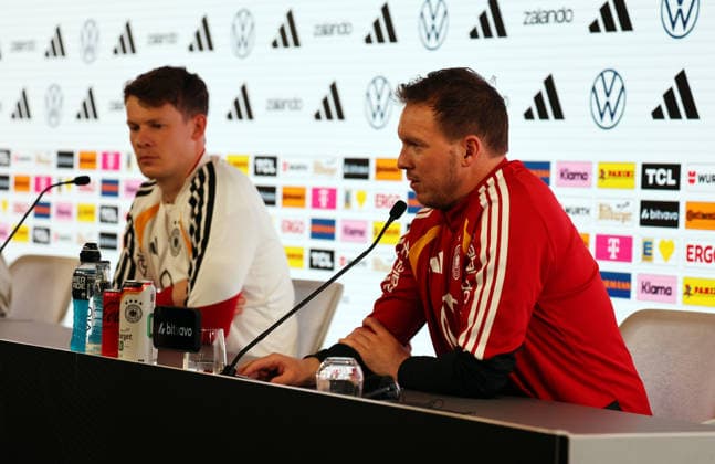 29.03.26 DFB Pressekonferenz Deutschland, Stuttgart, 29.03.2026, Fussball, Nationalmannschaft; 2026, DFB Deutschland, PK Pressekonferenz: v.l. Alexander Nübel, Julian Nagelsmann (Trainer).