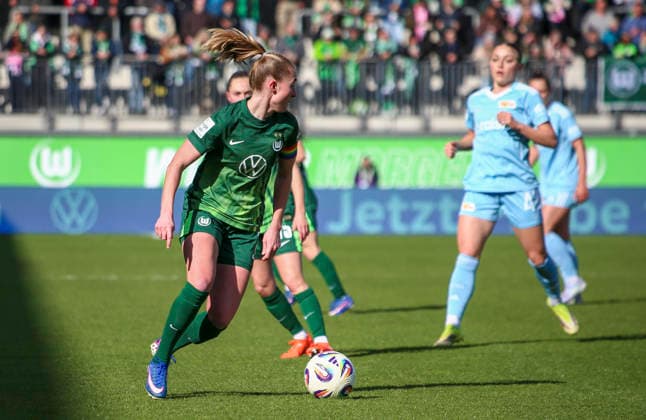 Deutschland: Frauen-Bundesliga 2025 2026, 22. Spieltag - VfL Wolfsburg VS 1. FC Union Berlin - AOK Stadion (Wolfsburg): Janina Minge (VfL Wolfsburg Frauen, 6) Wolfsburg Copyright: xAymanxAlahmedx