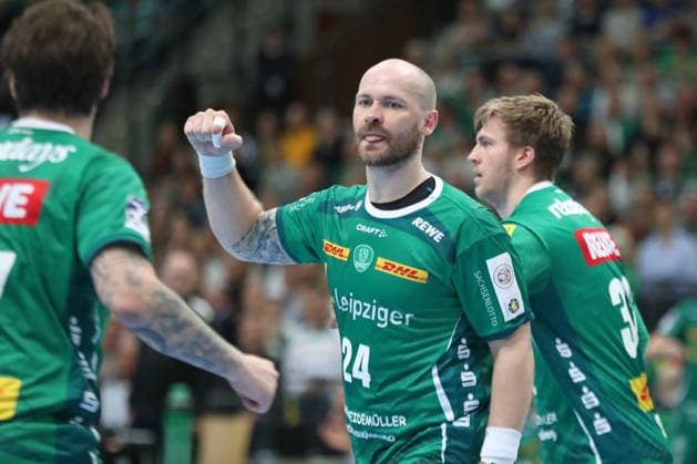 Handball DAIKIN HBL, SC DHfK Leipzig - ThSV Eisenach; 29.03.2026 Moritz Preuss (24, SC DHfK Leipzig) mit der Siegerfaust. Handball, DAIKIN HBL, 1. Bundesliga, Saison 2025 2026, 26. Spieltag: SC DHfK Leipzig vs. ThSV Eisenach am 29.03.2026 in der Quarterback Immobilien Arena Leipzig. Copyright: xBEAUTIFULxSPORTS JanxKaeferx