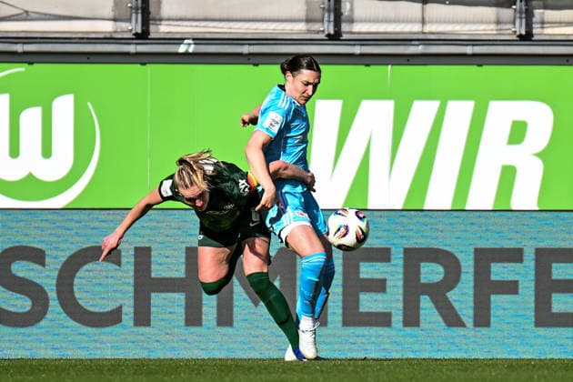 Fußball I Frauen I Saison 2025-2026 I Bundesliga I 22. Spieltag I VfL Wolfsburg - 1. FC Union Berlin I 29.03.2026 Zweikampf Janina Minge (6, VfL Wolfsburg) gegen Sophie Weidauer (9, 1. FC Union Berlin) Wolfsburg AOK Stadion Niedersachsen Deutschland Copyright: xLobeca InesxHähnelx