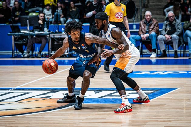 29.03.2026, xhfmx, Basketball easyCredit BBL Bundesliga, Frankfurt Skyliners - Rostock Seawolves v.l. Isaiah Swope (Skyliners Frankfurt), TJ Crockett Jr. (Rostock Seawolves) (DFL DFB REGULATIONS PROHIBIT ANY USE OF PHOTOGRAPHS as IMAGE SEQUENCES and or QUASI-VIDEO) Frankfurt am Main