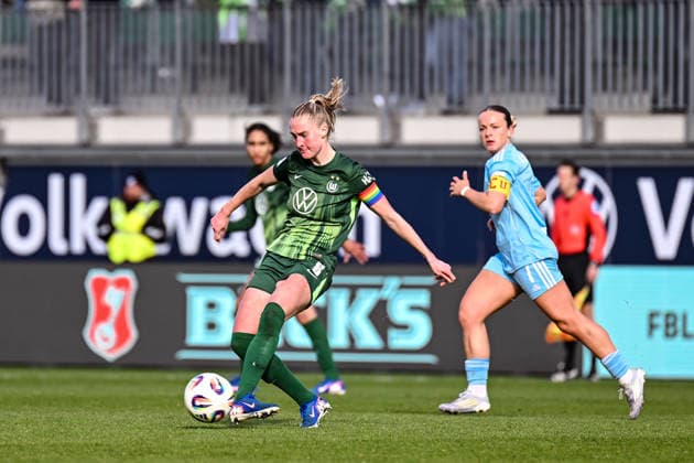 Fußball I Frauen I Saison 2025-2026 I Bundesliga I 22. Spieltag I VfL Wolfsburg - 1. FC Union Berlin I 29.03.2026 Janina Minge (6, VfL Wolfsburg) mit Ball Freisteller, Nahaufnahme, Porträt, Portrait, Einzelfoto, Einzelbild, Körper Wolfsburg AOK Stadion Niedersachsen Deutschland Copyright: xLobeca InesxHähnelx