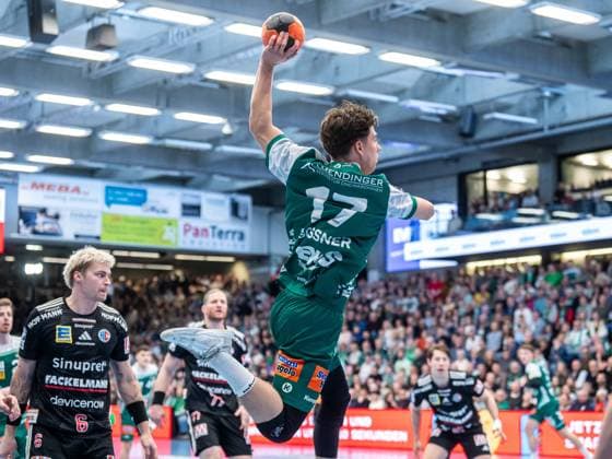 Tim Gossner (Frisch Auf Goeppingen, 17) von aussen, Frisch Auf Goeppingen vs. HC Erlangen, Handball, 1. Bundesliga, Herren, Spielzeit 2025 2026, 29.03.2026, Frisch Auf Goeppingen vs. HC Erlangen, Handball, 1. Bundesliga, Herren, Spielzeit 2025 2026, 29.03.2026 Goeppingen Copyright: xEibner-Pressefoto MichaelxSchmidx EP_MST