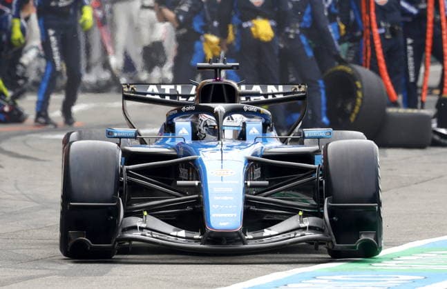 Formula One Japanese Grand Prix - Race Williams driver Alexander Albon of Thailand drives off following a pitstop during the Formula 1 Japanese Grand Prix at the Suzuka International Racing Course racetrack in Suzuka, Japan, 29 March 2026. SUZUKA Japan  Copyright: xFRANCKxROBICHONx xPOOLx