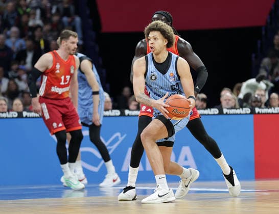Zacharie Perrin (Veolia Towers Hamburg) Basketball, Herren, Saison 2025 2026, easyCredit Basketball-Bundesliga, Basketball, Veolia Hamburg Towers gegen FC Bayern Muenchen
