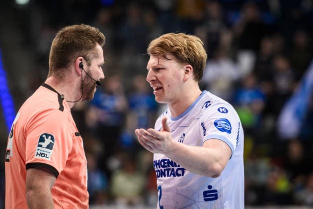 Lukas Hutecek (TBV Lemgo Lippe, 02) - sichtlich unzufirden mit Entscheidung des Unparteiischen GER, TVB Stuttgart - TBV Lemgo Lippe, DAIKIN HBL, Handball, Bundesliga, 26. Spieltag, Spielzeit 2025 2026, 29.03.2026 GER, TVB Stuttgart - TBV Lemgo Lippe, DAIKIN HBL, Handball, Bundesliga, 26. Spieltag, Spielzeit 2025 2026, 29.03.2026 Stuttgart Copyright: xSandyxDinkelackerx EP_SDR