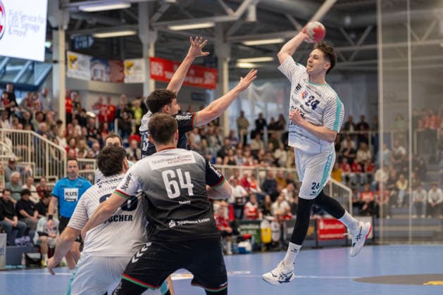 Maxim Orlov (SG BBM Bietigheim, 24) zieht aus der Ferne ab. TuSEM Essen vs. SG BBM Bietigheim, Handball, 2. HBL, 25. Spieltag, Saison 2025 2026, 29.03.2026 TuSEM Essen vs. SG BBM Bietigheim, Handball, 2. HBL, 25. Spieltag, Saison 2025 2026, 29.03.2026 Essen Copyright: xEibner-Pressefoto ThomasxHaeslerx EP_THR
