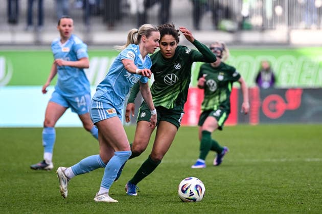 Fußball I Frauen I Saison 2025-2026 I Bundesliga I 22. Spieltag I VfL Wolfsburg - 1. FC Union Berlin I 29.03.2026 Judith Steinert (17, 1. FC Union Berlin), Cora Zicai (28, VfL Wolfsburg) Wolfsburg AOK Stadion Niedersachsen Deutschland Copyright: xLobeca InesxHähnelx