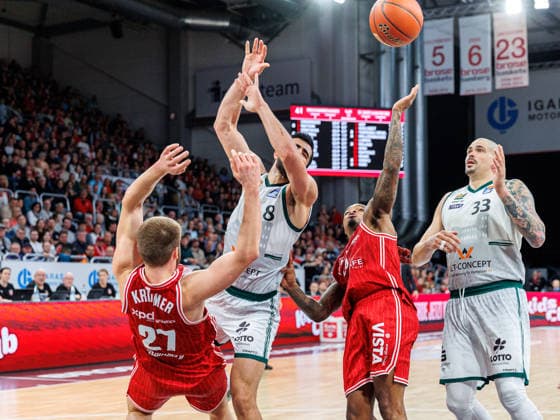 Moritz Krimmer (BMA365 Bamberg Baskets, 27), Behnam Yakhchali Dehkordi (Vet-Concept Gladiators Trier, 08), Cobe Williams (BMA365 Bamberg Baskets, 24), Maik Zirbes (Vet-Concept Gladiators Trier, 33), BMA365 Bamberg Baskets vs. Vet-Concept Gladiators Trier, Basketball, easyCredit BBL, 26. Spieltag, 29.03.2026 BMA365 Bamberg Baskets vs. Vet-Concept Gladiators Trier, Basketball, easyCredit BBL, 26. Spieltag, 29.03.2026 Bamberg Copyright: xEibner-Pressefoto G.xSantemizx EP_EER