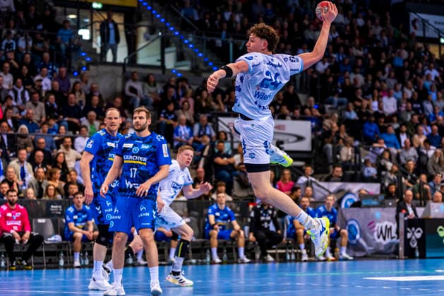 DAIKIN Handball Bundesliga: TVB Stuttgart vs. TBV Lemgo Lippe; 29.03.2026 Stuttgart, GERMANY - 29. März 2026: JoÃ«l Willecke (TBV Lemgo Lippe, 24) beim Wurf auf das Tor des TVB Stuttgart während dem Match zwischen dem TVB Stuttgart und dem TBV Lemgo Lippe am 26. Spieltag der Daikin Handball Bundesliga in der Porsche-Arena. Copyright: xBEAUTIFULxSPORTS Steinx