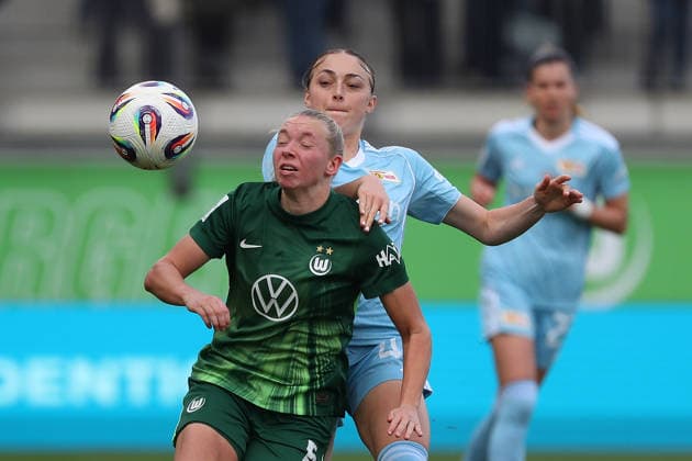 VfL vs. Berlin, BL Frauen Wolfsburg, 29.03.2026, Fußball, Frauen, Google Pixel Bundesliga, Saison 2025 2026, VfL Wolfsburg vs FC Union Berlin, Lia Kamber (Union Berlin), Ella Paddemors (VfL Wolfsburg) AOK Stadion Niedersachsen Deutschland
