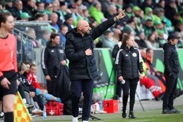 VfL vs. Berlin, BL Frauen Wolfsburg, 29.03.2026, Fußball, Frauen, Google Pixel Bundesliga, Saison 2025 2026, VfL Wolfsburg vs FC Union Berlin, Cheftrainer Stephan Lerch (VfL Wolfsburg), lautstark an der Seitenlinie, gestikulierend AOK Stadion Niedersachsen Deutschland
