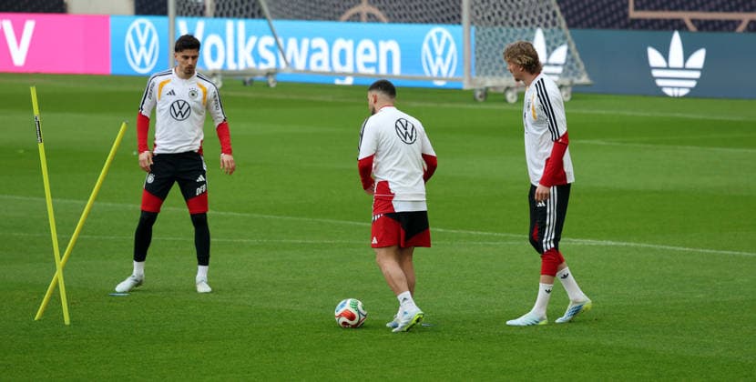 29.03.26 DFB Training Deutschland, Stuttgart, 29.03.2026, Fussball, Nationalmannschaft; 2026, DFB Deutschland, Training: v.l. Kai Havertz, Deniz Undav, Nick Woltemade.