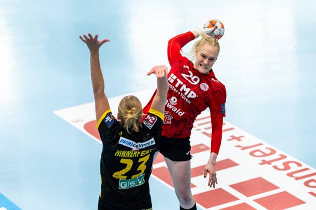 29.03.2026, GER, Handball, Frauen, Saison 2025 2026, EHF European League, Viertelfinale, Thueringer HC - Nykobing Falster Handbold Johanna Reichert (Thueringer HC,29), Nanna Hinnerfeldt Andersen (Nykobing Falster Handbold) 99947 Bad Langensalza Salza Halle Sporthalle Mehrz Thüringen Deutschland