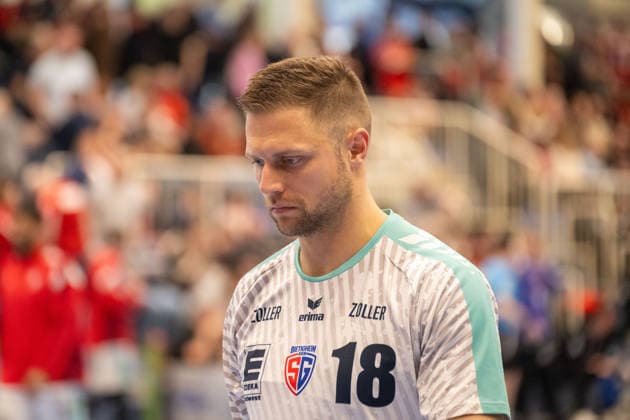 Fabian Wiederstein (SG BBM Bietigheim, 18) ist nachdenklich. TuSEM Essen vs. SG BBM Bietigheim, Handball, 2. HBL, 25. Spieltag, Saison 2025 2026, 29.03.2026 TuSEM Essen vs. SG BBM Bietigheim, Handball, 2. HBL, 25. Spieltag, Saison 2025 2026, 29.03.2026 Essen Copyright: xEibner-Pressefoto ThomasxHaeslerx EP_THR