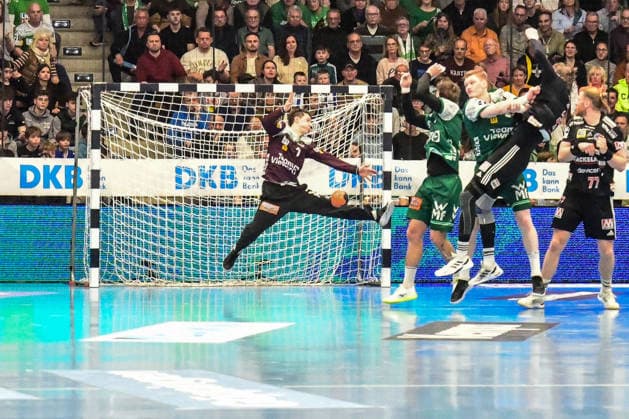 DAIKIN HBL Bundesliga: Frisch Auf! Göppingen - HC Erlangen; Göppingen, 29.03.2026 entscheidende Parade von Julian Buchele (FRISCH AUF! Göppingen, 1) kurz vor Schluss. Göppingen, 29.03.2026, 26. Spieltag der DAIKIN Handball-Bundesliga, Frisch Auf! Göppingen - HC Erlangen EWS-Arena, Göppingen. Copyright: xBEAUTIFULxSPORTS Märklx