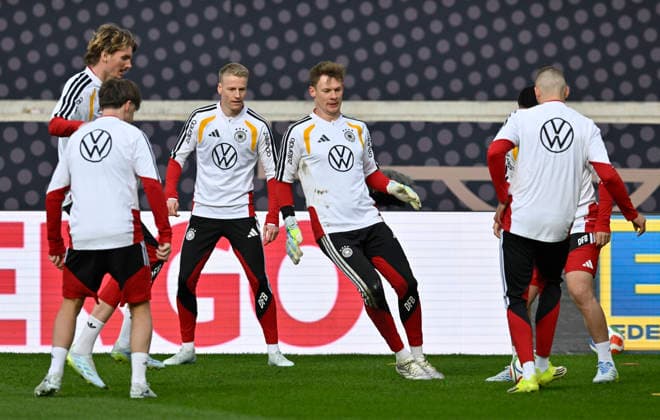 Torwart Alexander Nuebel GER (12) Chris Fuehrich GER (14) Nick Woltemade GER (11) Angelo Stiller GER (16) Aufwaermen Training iam 29.03.2026 m Vorfeld des DFB Laenderspiel Deutschland GER vs Ghana GHA Freundschatsspiel Testspiel am 30.03.2026 DFL REGULATIONS PROHIBIT ANY USE OF PHOTOGRAPHS AS IMAGE SEQUENCES AND OR QUASI-VIDEO DFB Laenderspiel Deutschland GER vs Ghana GHA