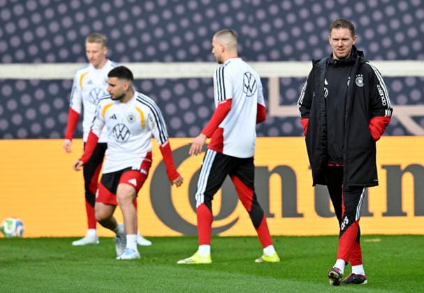 Bundestrainer Trainer Coach Julian Nagelsmann GER Waldemar Anton GER (03) Deniz Undav GER (13) Chris Fuehrich GER (14) Aufwaermen Training iam 29.03.2026 m Vorfeld des DFB Laenderspiel Deutschland GER vs Ghana GHA Freundschatsspiel Testspiel am 30.03.2026 DFL REGULATIONS PROHIBIT ANY USE OF PHOTOGRAPHS AS IMAGE SEQUENCES AND OR QUASI-VIDEO DFB Laenderspiel Deutschland GER vs Ghana GHA