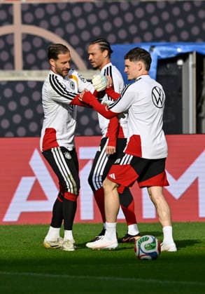 Torwart Oliver Baumann GER (01) Leroy Sane GER (19) Florian Wirtz GER (17) Aufwaermen Training iam 29.03.2026 m Vorfeld des DFB Laenderspiel Deutschland GER vs Ghana GHA Freundschatsspiel Testspiel am 30.03.2026 DFL REGULATIONS PROHIBIT ANY USE OF PHOTOGRAPHS AS IMAGE SEQUENCES AND OR QUASI-VIDEO DFB Laenderspiel Deutschland GER vs Ghana GHA