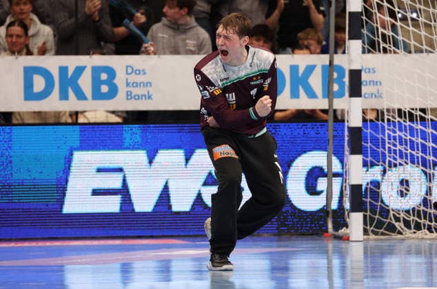 29.03.2026, Deutschland, Göppingen, Handball DAIKIN HBL, FRISCH AUF! Göppingen vs. HC Erlangen, Julian Buchele (FAG) jubelt, Jubel