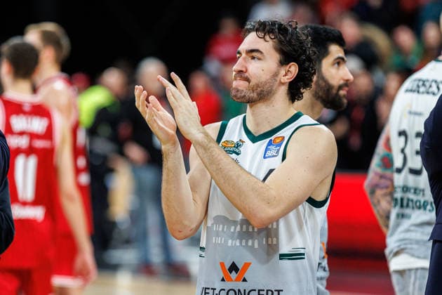 Clay Guillozet (Vet-Concept Gladiators Trier, 04), Spielende, enttaeuscht, Enttaeuschung, negative Emotionen, negative Emotion, Einzelbild, Einzelfoto, Portrait, Portraet, BMA365 Bamberg Baskets vs. Vet-Concept Gladiators Trier, Basketball, easyCredit BBL, 26. Spieltag, 29.03.2026 BMA365 Bamberg Baskets vs. Vet-Concept Gladiators Trier, Basketball, easyCredit BBL, 26. Spieltag, 29.03.2026 Bamberg Copyright: xEibner-Pressefoto G.xSantemizx EP_EER