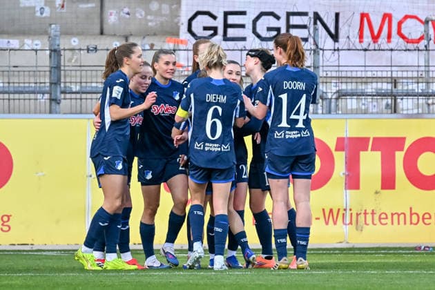 Jubel zum Tor zum 0:2 durch Janna Grimm (TSG Hoffenheim, 26) GER, SC Freiburg - TSG Hoffenheim, Frauen-Fussball, Google Pixel Frauen-Bundesliga, 22. Spieltag, Saison 2025 2026, 29.03.2026 DFB REGULATIONS PROHIBIT ANY USE OF PHOTOGRAPHS AS IMAGE SEQUENCES AND OR QUASI-VIDEO GER, SC Freiburg - TSG Hoffenheim, Frauen-Fussball, Google Pixel Frauen-Bundesliga, 22. Spieltag, Saison 2025 2026, 29.03.2026 Freiburg Copyright: xEibner-Pressefoto ThomasxHessx EP_THS