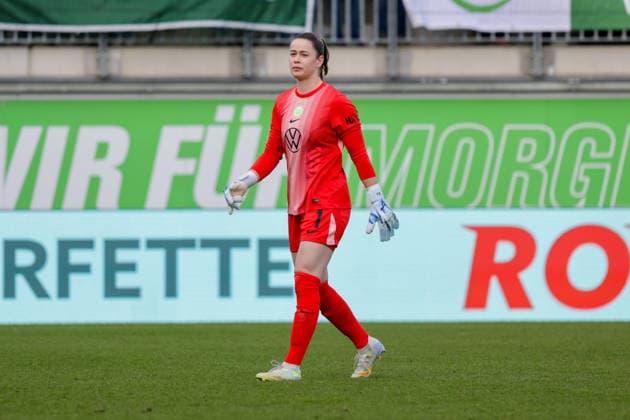 29.03.2026, xgrfx, Fussball Google Pixel Frauen-Bundesliga, VfL Wolfsburg - 1.FC Union Berlin v.l. Rote Karte, Stina Johannes (VfL Wolfsburg) (DFL DFB REGULATIONS PROHIBIT ANY USE OF PHOTOGRAPHS as IMAGE SEQUENCES and or QUASI-VIDEO) Wolfsburg