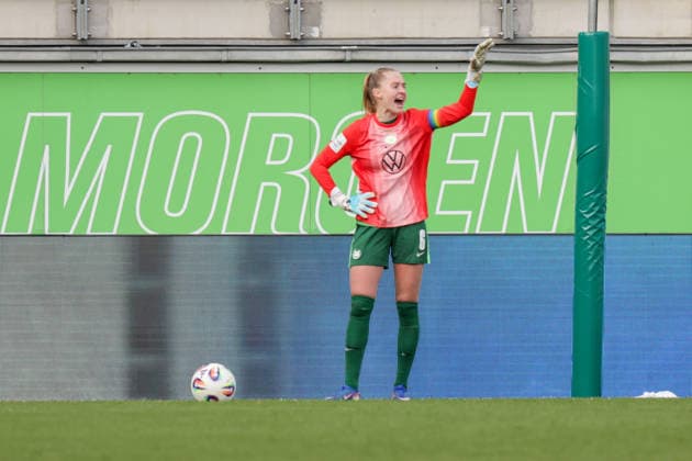 29.03.2026, xgrfx, Fussball Google Pixel Frauen-Bundesliga, VfL Wolfsburg - 1.FC Union Berlin v.l. Janina Minge im Tor (VfL Wolfsburg) (DFL DFB REGULATIONS PROHIBIT ANY USE OF PHOTOGRAPHS as IMAGE SEQUENCES and or QUASI-VIDEO) Wolfsburg