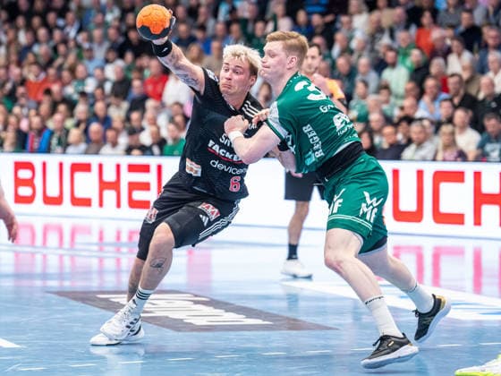 Marek Nissen (HC Erlangen, 06) im Zweikampf mit Ymir Oern Gislason (Frisch Auf Goeppingen, 33), Frisch Auf Goeppingen vs. HC Erlangen, Handball, 1. Bundesliga, Herren, Spielzeit 2025 2026, 29.03.2026, Frisch Auf Goeppingen vs. HC Erlangen, Handball, 1. Bundesliga, Herren, Spielzeit 2025 2026, 29.03.2026 Goeppingen Copyright: xEibner-Pressefoto MichaelxSchmidx EP_MST