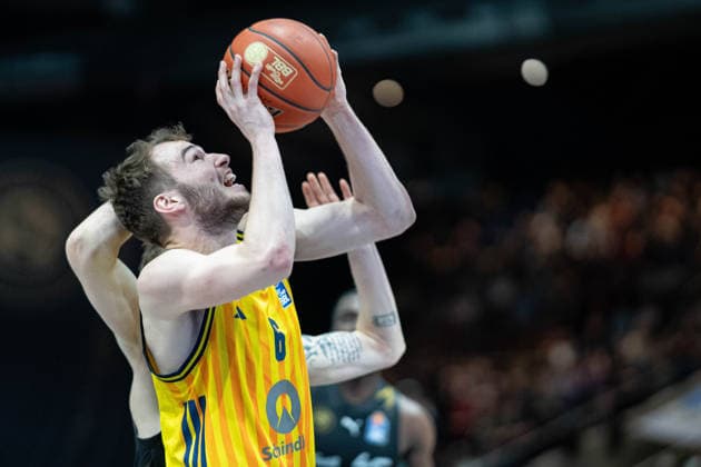 Malte Delow (Nr. 6 Alba Berlin) GER, Basketball Loewen Braunschweig gegen Alba Berlin, Basketball, easyCredit BBL, Woche 26, Spielzeit 2025 26, 29.03.2026 GER, Basketball Loewen Braunschweig gegen Alba Berlin, Basketball, easyCredit BBL, Woche 26, Spielzeit 2025 26, 29.03.2026 Braunschweig Copyright: xEibner-Pressefoto DanielxREINELTx EP_DRT