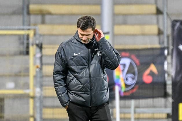 Edmond Kapllani (SC Freiburg, Trainer) mit Gestik. GER, SC Freiburg - TSG Hoffenheim, Frauen-Fussball, Google Pixel Frauen-Bundesliga, 22. Spieltag, Saison 2025 2026, 29.03.2026 DFB REGULATIONS PROHIBIT ANY USE OF PHOTOGRAPHS AS IMAGE SEQUENCES AND OR QUASI-VIDEO GER, SC Freiburg - TSG Hoffenheim, Frauen-Fussball, Google Pixel Frauen-Bundesliga, 22. Spieltag, Saison 2025 2026, 29.03.2026 Freiburg Copyright: xEibner-Pressefoto ThomasxHessx EP_THS