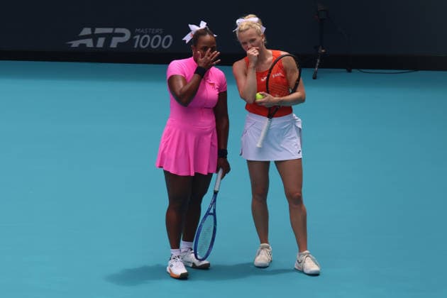 March 29, 2026, Miami Gardens, Florida, USA: TAYLOR TOWNSEND (USA) and KATERINA SINIAKOVA (CZE) during their women s doubles finals match against SARA ERRANI (ITA) and JASMINE PAOLINI (ITA) at the Miami Open at Hard Rock Stadium in Miami Gardens, Florida. Teennis 2026: Miami Open Women Doubles Finals  - ZUMAv151 20260329_zsp_v151_013 Copyright: xLorenzoxVasquezx